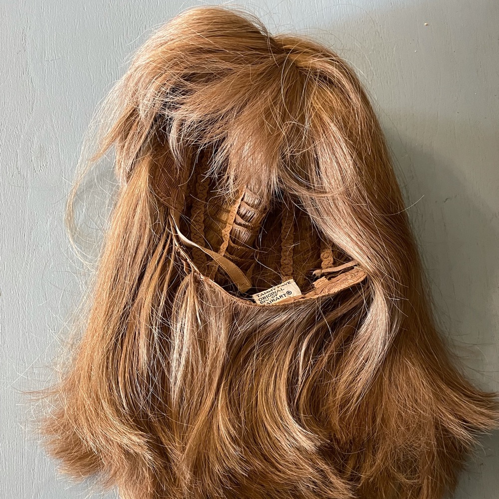 Tammy Faye wig darker strawberry blonde